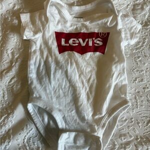 Levi's Red Logo White Baby Bodysuit
